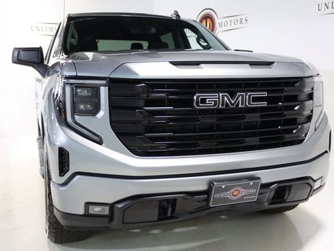 Used 2023 GMC Sierra 1500 Elevation w/ LPO, Elevation Black Package AWD/4WD image 27