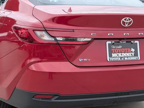 Used 2025 Toyota Camry LE FWD image 7