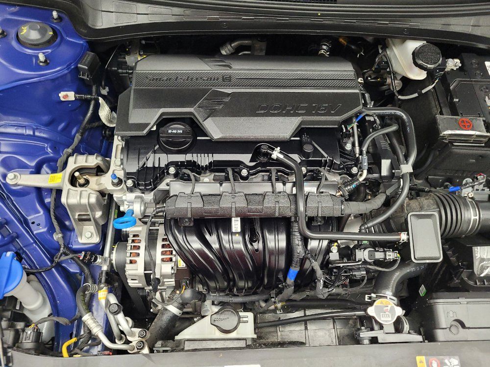 Used 2025 Hyundai Elantra Sport FWD image 30
