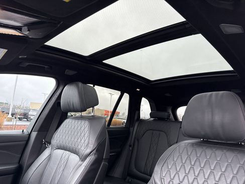 Used 2021 BMW X5 M50i w/ Executive Package image 23