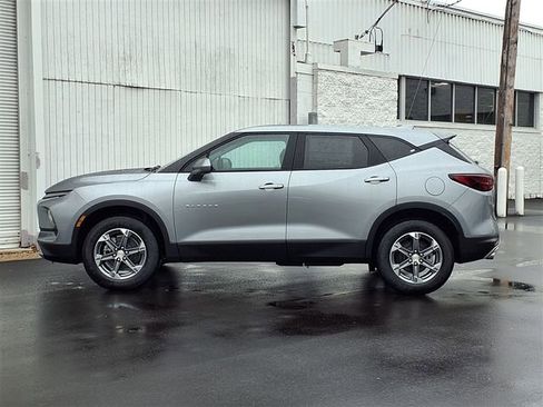 New 2026 Chevrolet Blazer LT image 2