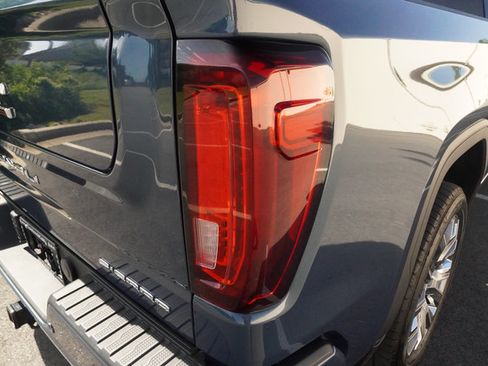 Used 2024 GMC Sierra 1500 Denali w/ Denali Reserve Package AWD/4WD image 35