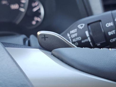 Used 2022 Lexus RX 450h AWD w/ Premium Package image 16