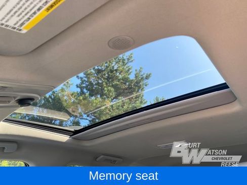 Used 2016 Chevrolet Equinox LTZ w/ Enhanced Convenience Package FWD image 26
