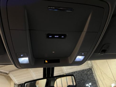 Used 2015 Chevrolet Silverado 1500 LT image 24