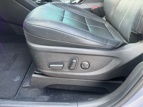 Used 2022 Kia Telluride EX w/ EX Premium Package image 8