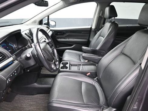 Certified 2022 Honda Odyssey Touring image 28