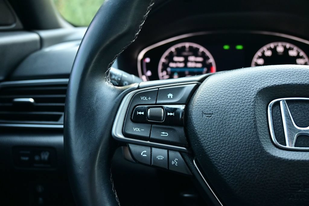 Used 2018 Honda Accord Sport image 30