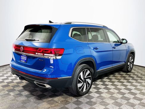 Used 2025 Volkswagen Atlas SEL AWD/4WD image 7