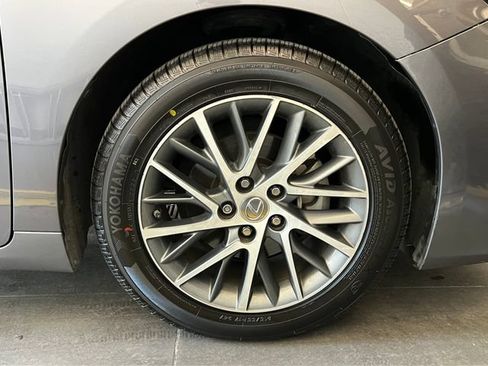 Used 2017 Lexus ES 350 w/ Premium Package FWD image 12
