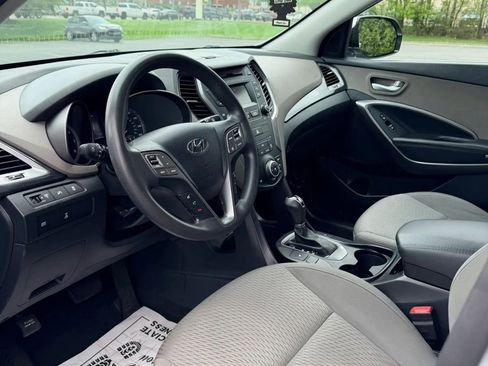 Used 2016 Hyundai Santa Fe SE AWD/4WD image 6