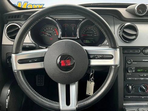 Used 2006 Ford Mustang GT RWD image 14