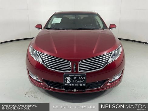 Used 2016 Lincoln MKZ w/ Equipment Group 300A Reserve FWD image 2