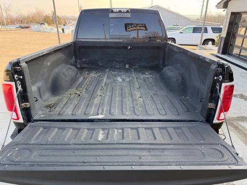 Used 2015 RAM 3500 Laramie w/ Cold Weather Group image 39