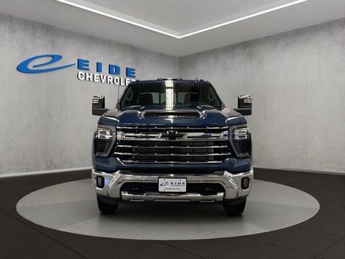 New 2026 Chevrolet Silverado 3500 LTZ w/ LTZ Plus Package AWD/4WD image 9