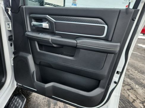Used 2025 RAM 2500 Big Horn image 11