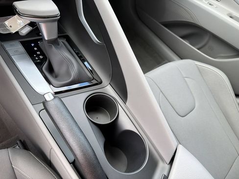 New 2026 Hyundai Elantra Sport FWD image 32