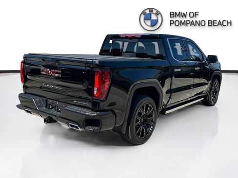 Used 2025 GMC Sierra 1500 Denali image 7