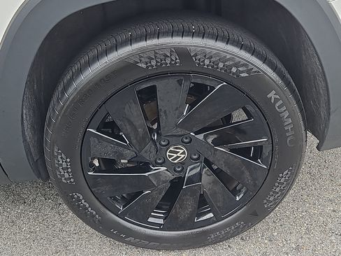 Certified 2026 Volkswagen Atlas SE AWD/4WD image 30