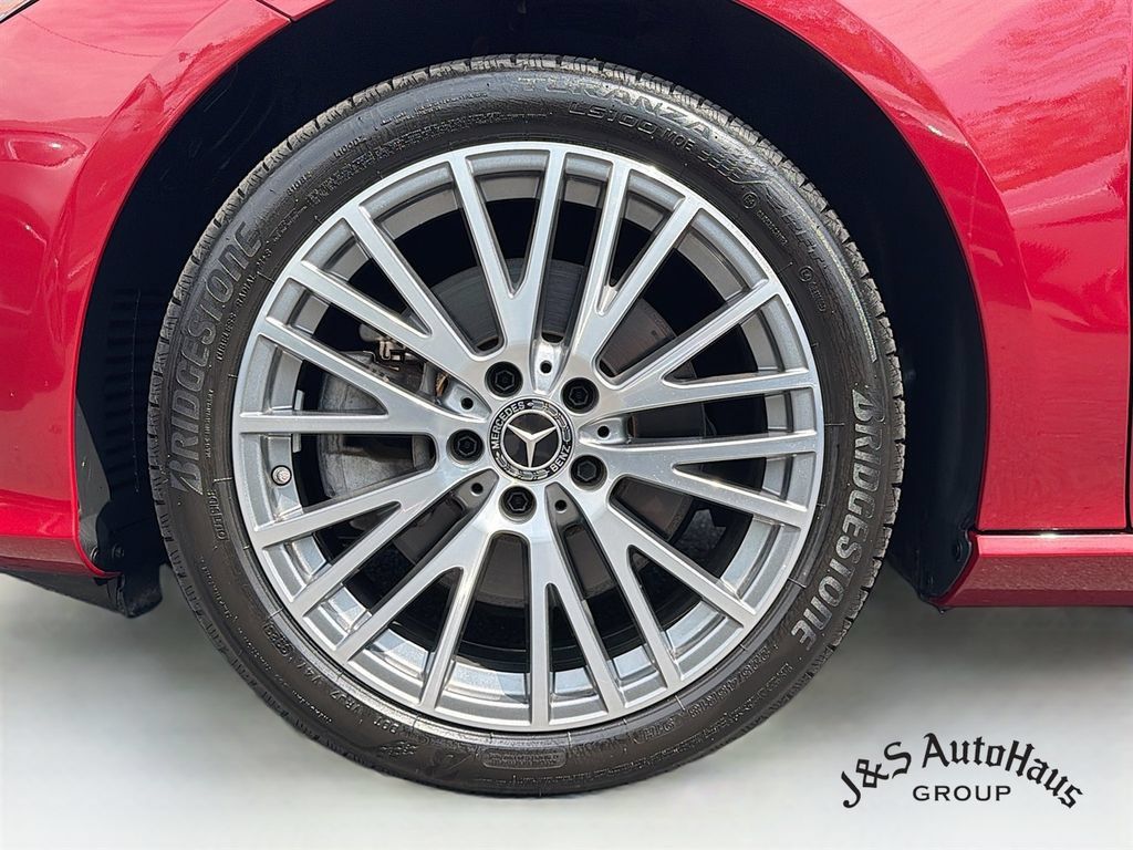 Used 2021 Mercedes-Benz CLA 250 4MATIC image 35