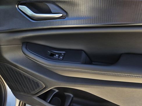 New 2025 Jeep Grand Cherokee Altitude RWD image 8