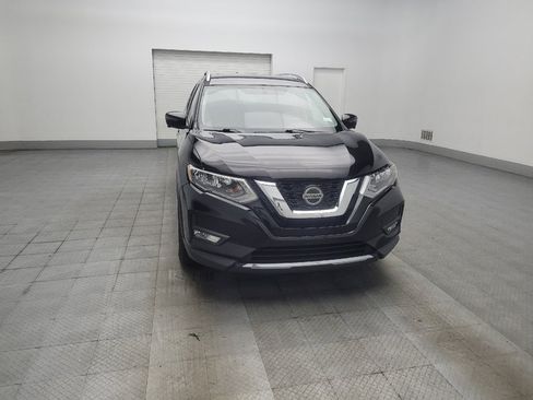Used 2018 Nissan Rogue SV w/ Premium Package FWD image 14