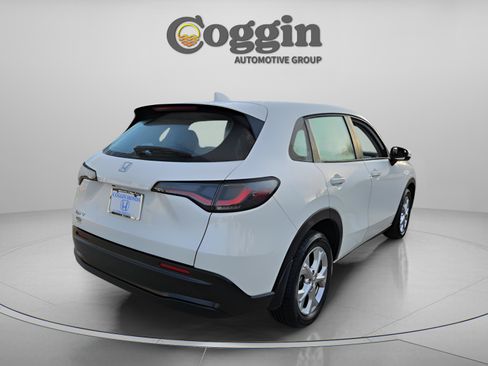 Certified 2023 Honda HR-V LX image 5