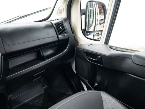 Used 2019 RAM ProMaster 2500 FWD image 12