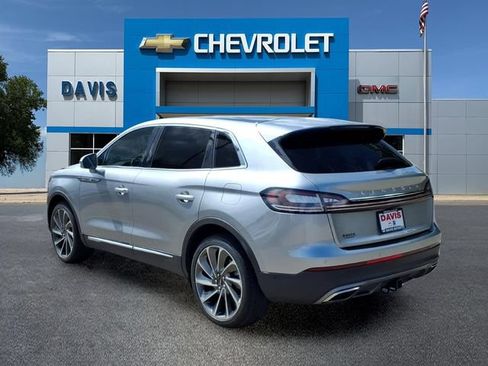 Used 2022 Lincoln Nautilus Reserve w/ Equipment Group 202A AWD/4WD image 5