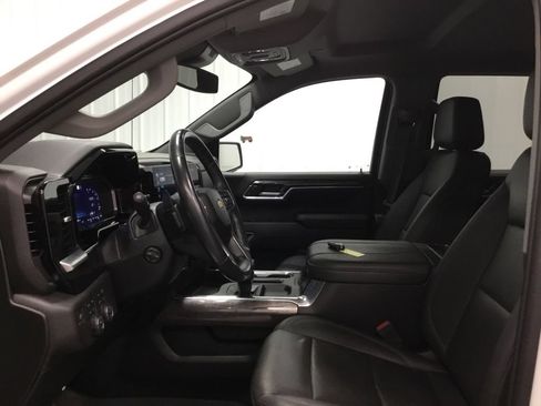 Used 2023 Chevrolet Silverado 1500 LTZ w/ LTZ Convenience Package II AWD/4WD image 6