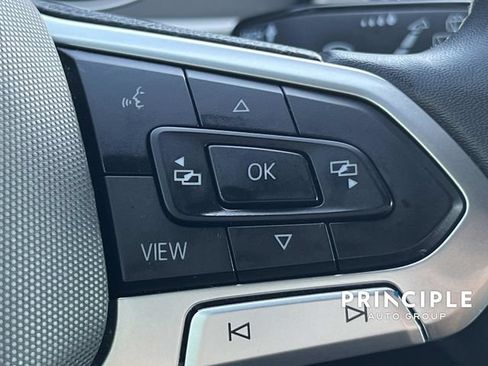Used 2021 Volkswagen Atlas Cross Sport SE w/ V6 Towing Package FWD image 22