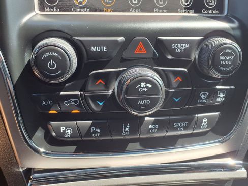 Used 2018 Jeep Grand Cherokee Trailhawk AWD/4WD image 10