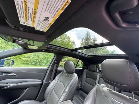 Used 2020 Cadillac XT4 Premium Luxury AWD/4WD image 13
