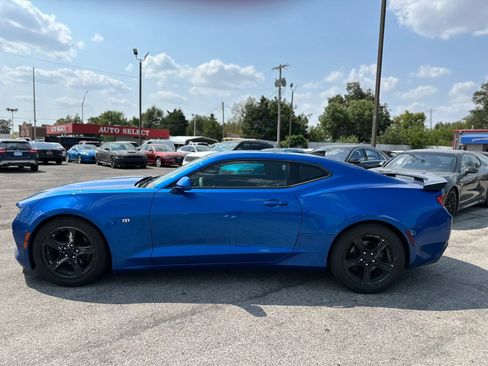 Used 2017 Chevrolet Camaro LT w/ Technology Package RWD image 8