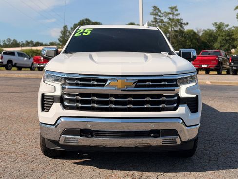 Used 2025 Chevrolet Silverado 1500 LTZ w/ LTZ Premium Package AWD/4WD image 6