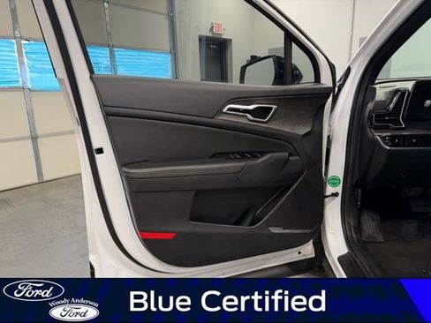 Used 2024 Kia Sportage X-Line w/ X-Line Premium Package image 8