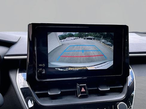 Certified 2025 Toyota Corolla LE FWD image 27