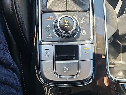 Used 2025 Kia Telluride S image 24