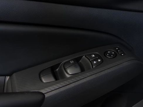 Certified 2024 Nissan Altima 2.5 S image 9