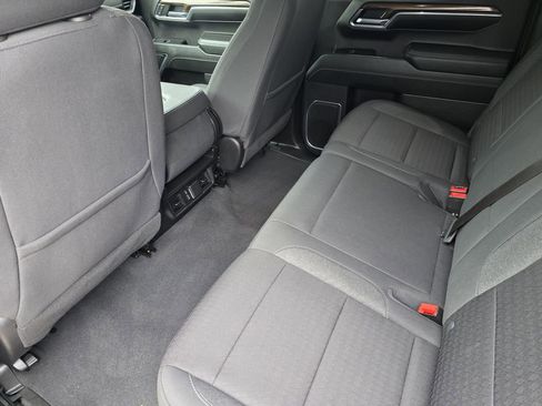 Used 2024 Chevrolet Silverado 1500 LT AWD/4WD image 23