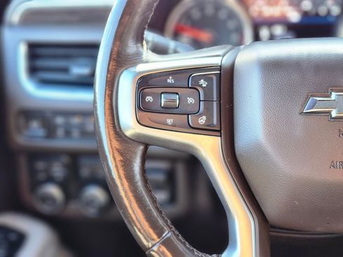 Used 2021 Chevrolet Suburban Z71 w/ Z71 Off-Road Package image 26