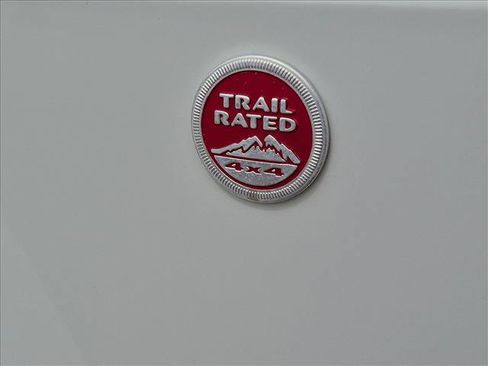 Used 2013 Jeep Wrangler Unlimited Rubicon AWD/4WD image 11
