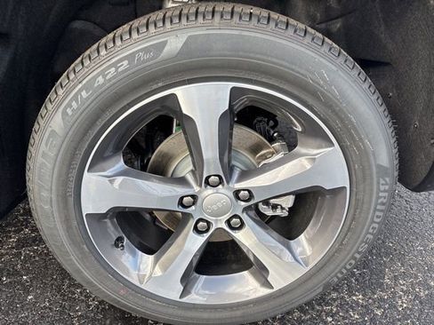 New 2025 Jeep Grand Cherokee Limited w/ Trailer Tow Package image 27