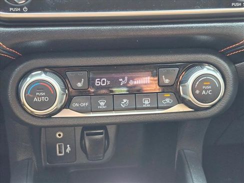 Used 2020 Nissan Versa SR w/ Convenience Package FWD image 30