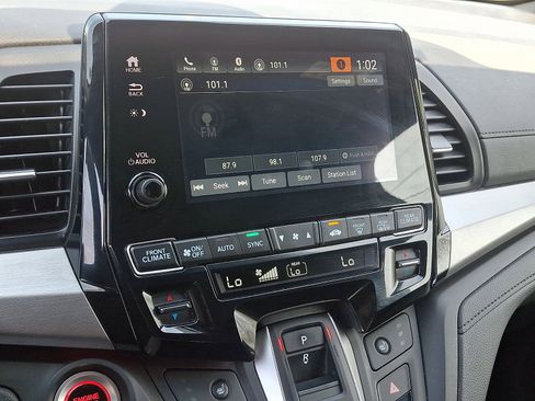 Used 2023 Honda Odyssey Sport image 17