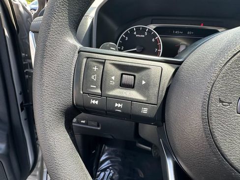 Used 2024 Nissan Rogue SV AWD/4WD image 13
