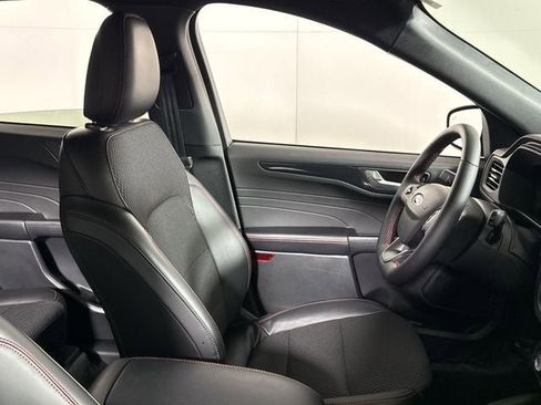 New 2025 Ford Escape ST-Line w/ Tech Pack #1 image 12