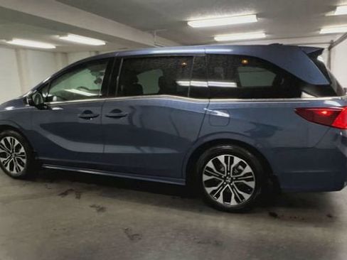 Used 2025 Honda Odyssey Elite image 6