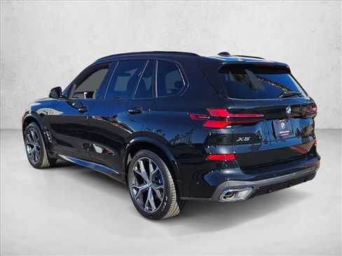 New 2026 BMW X5 xDrive40i w/ M Sport Package image 9