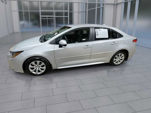 Certified 2023 Toyota Corolla LE image 3